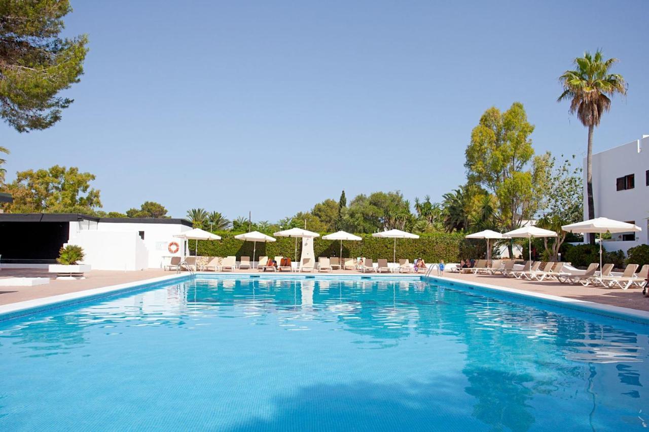 Apartamentos Club Cala Azul Sant Carles de Peralta Exteriér fotografie