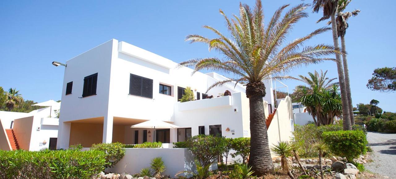 Apartamentos Club Cala Azul Sant Carles de Peralta Exteriér fotografie