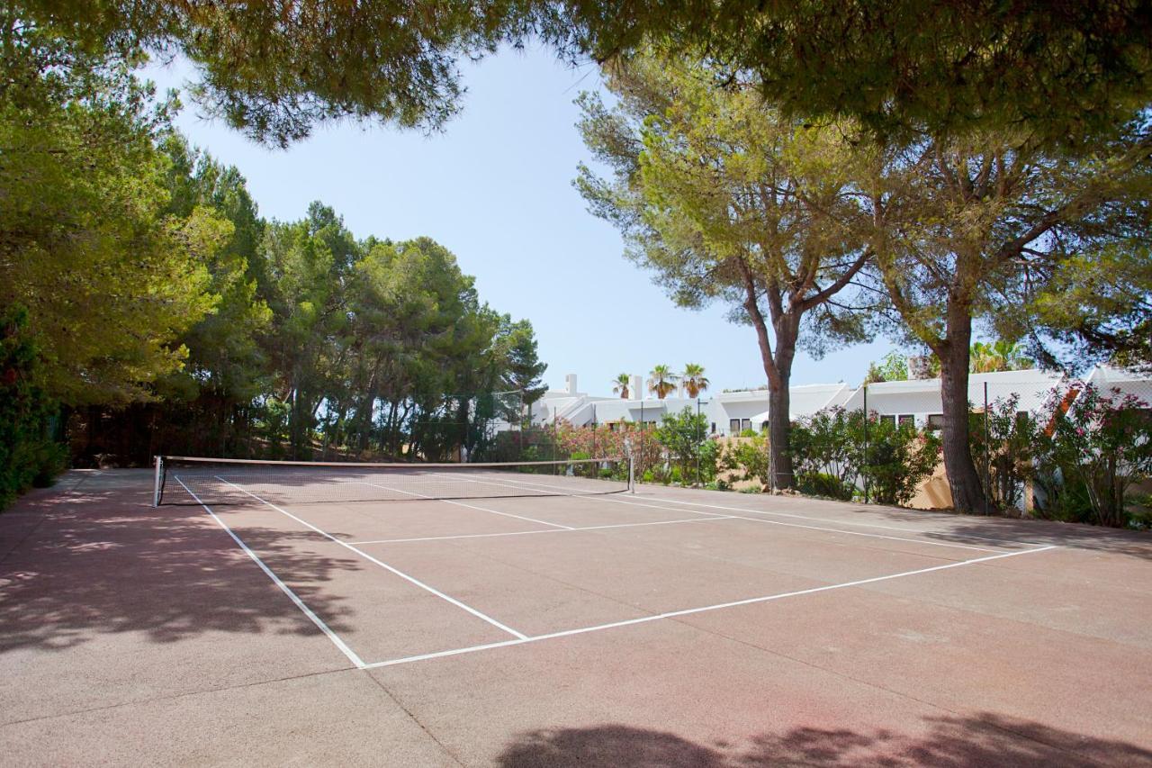 Apartamentos Club Cala Azul Sant Carles de Peralta Exteriér fotografie