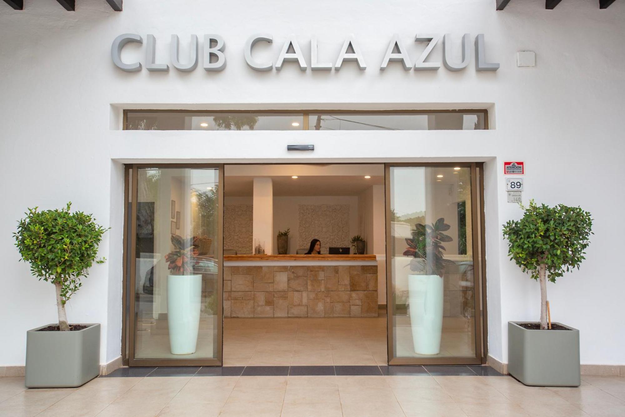 Apartamentos Club Cala Azul Sant Carles de Peralta Exteriér fotografie